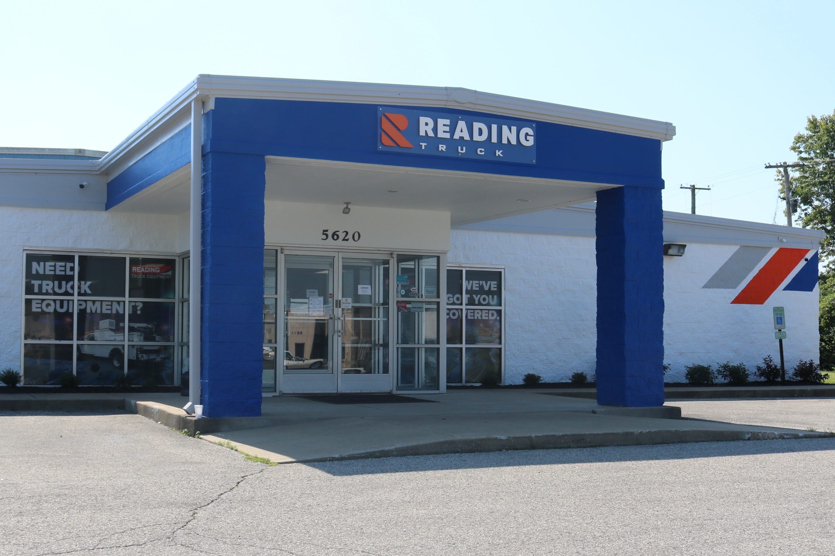 The storefront of the Reading Truck Center located in Louisville, Kentucky