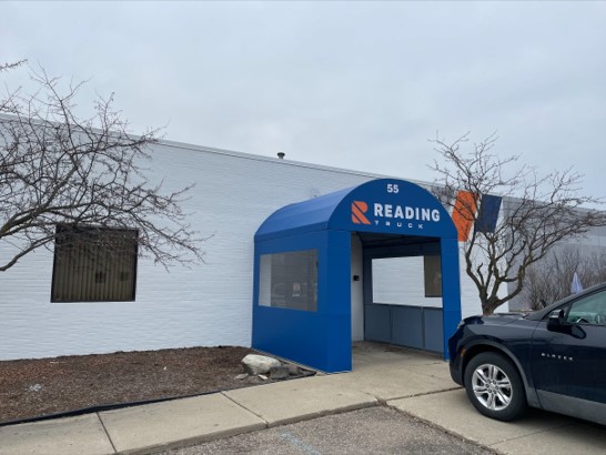 The storefront of the Reading Truck Center located in Pontiac, Michigan